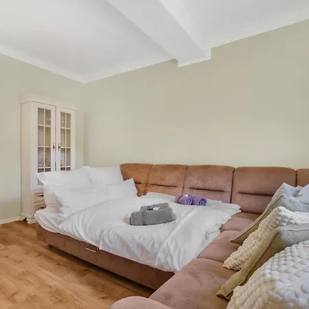 Apartment Micasa - Altbauflair Im Denkmal, Parken, Nahe Messe - Ega - Mdr *