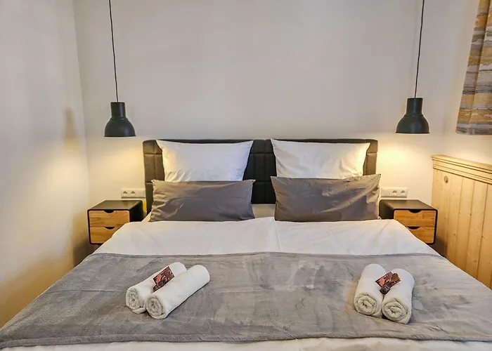 Micasa - Altbauflair Im Denkmal, Parken, Nahe Messe - Ega - Mdr *