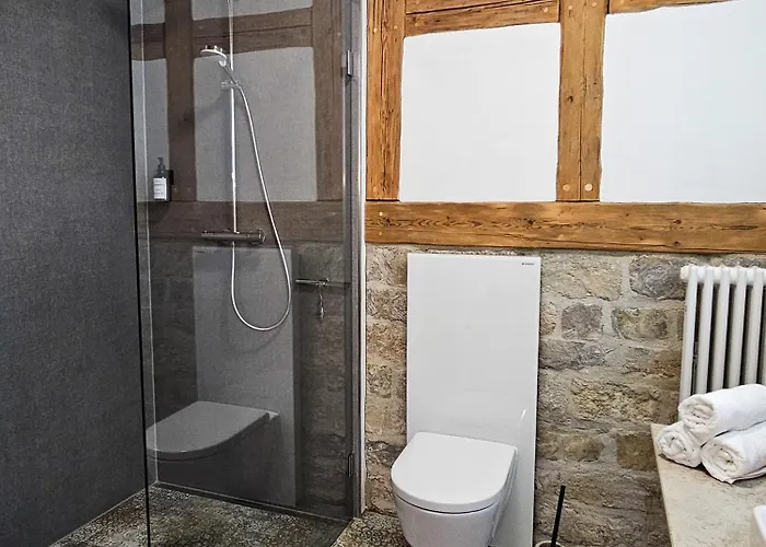 Apartment Micasa - Altbauflair Im Denkmal, Parken, Nahe Messe - Ega - Mdr